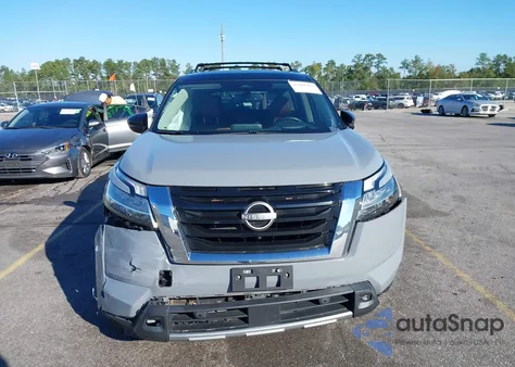 2022 Nissan Pathfinder Platinum 2Wd z USA, uszkodzony, nr VIN 5N1DR3DG6NC243765